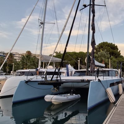 Cannes yachting festival balance catamarans j3 2 