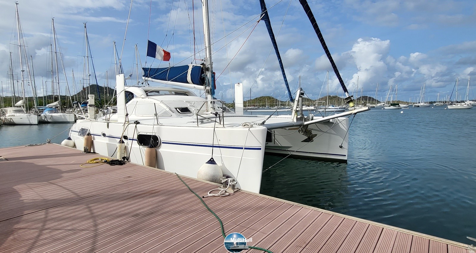 CATANA 431 Version Propriétaire