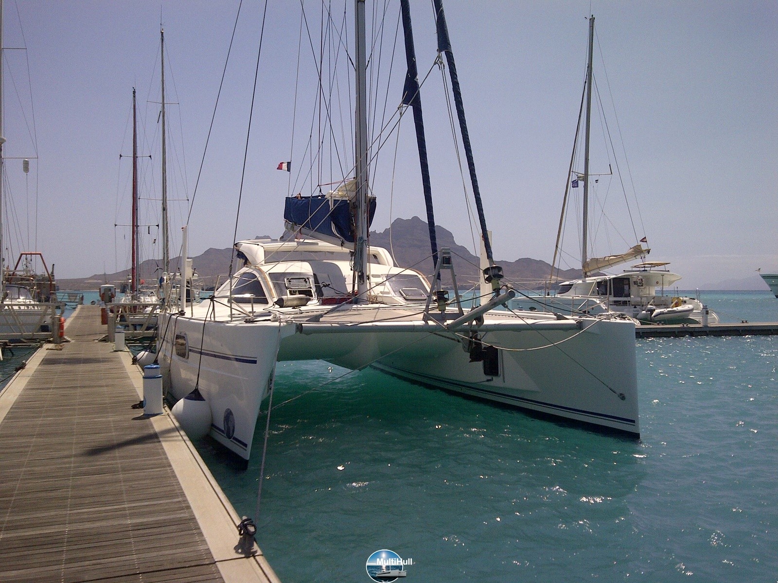 CATANA 431 Owner's Version