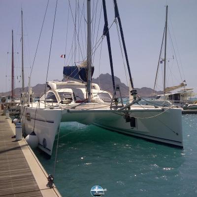 CATANA 431 Owner's Version