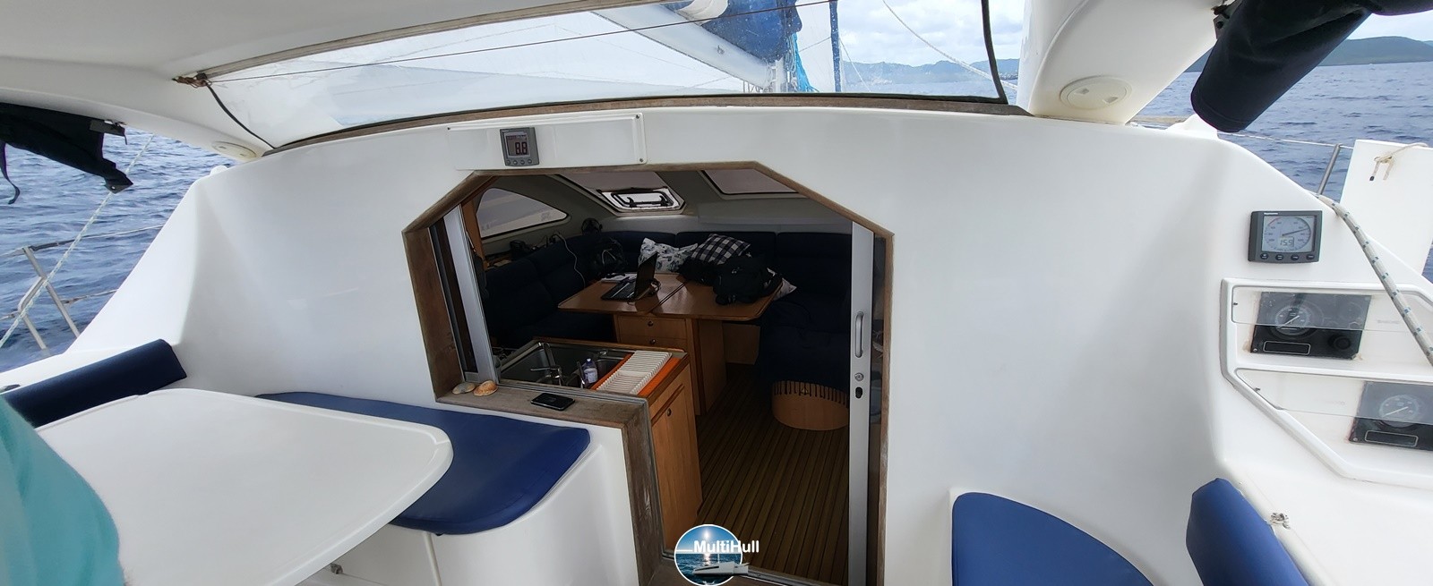 CATANA 431 Owner's Version