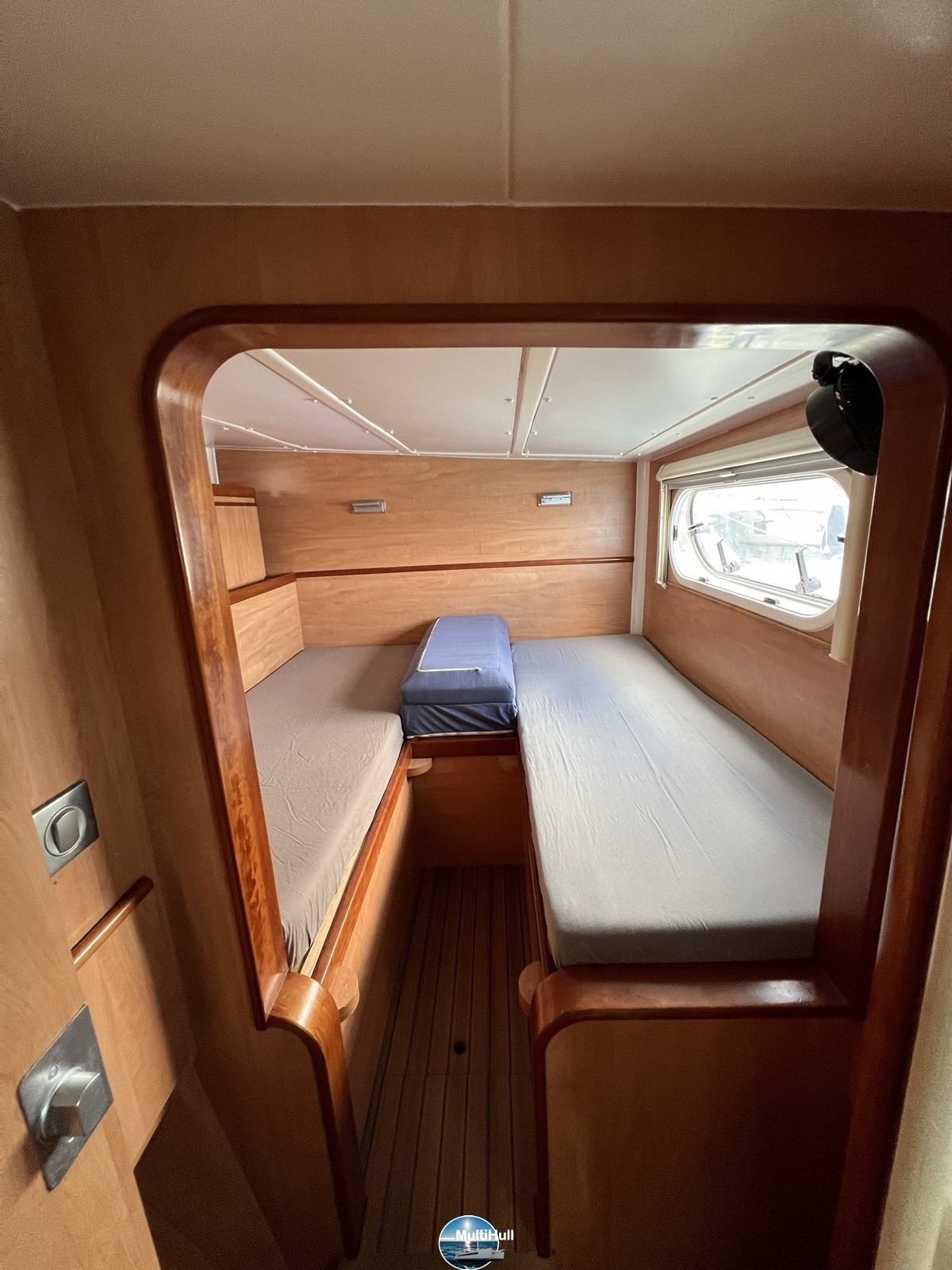 CATANA 431 Owner's Version