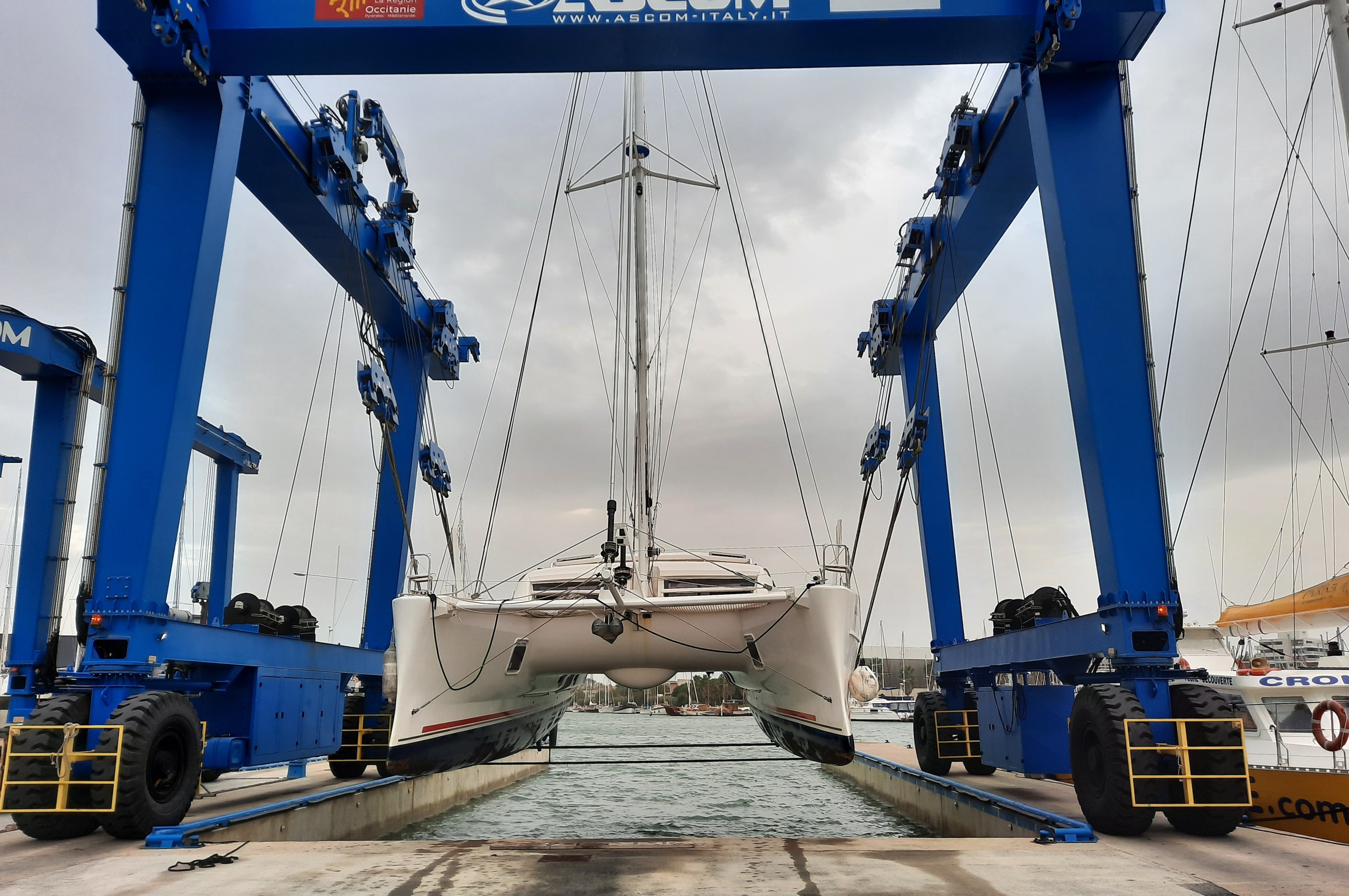 Catana 47 haul out