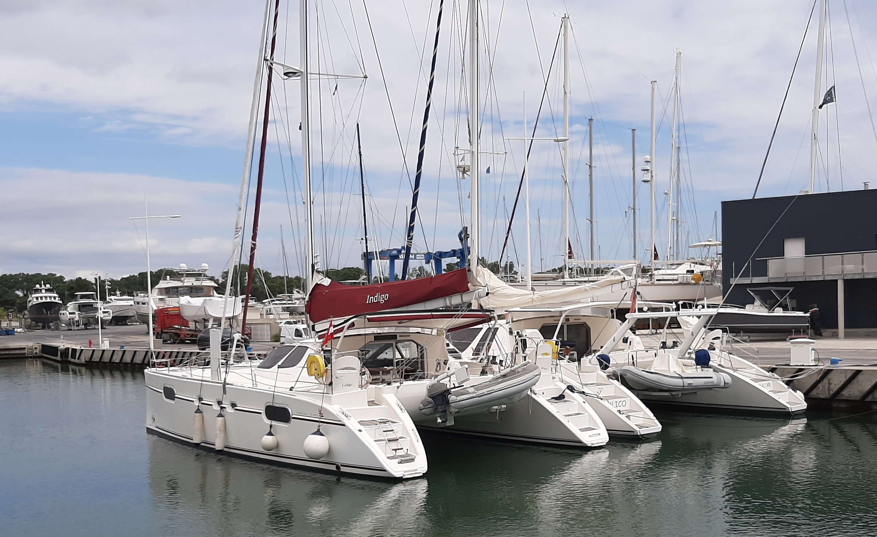 Catana 471 catana 581