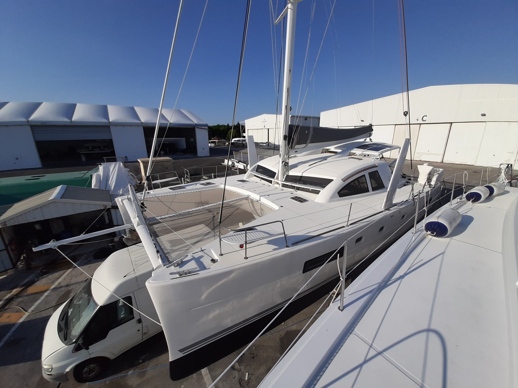 Catana 50