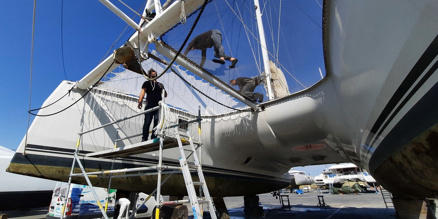 Catana 59 trampoline