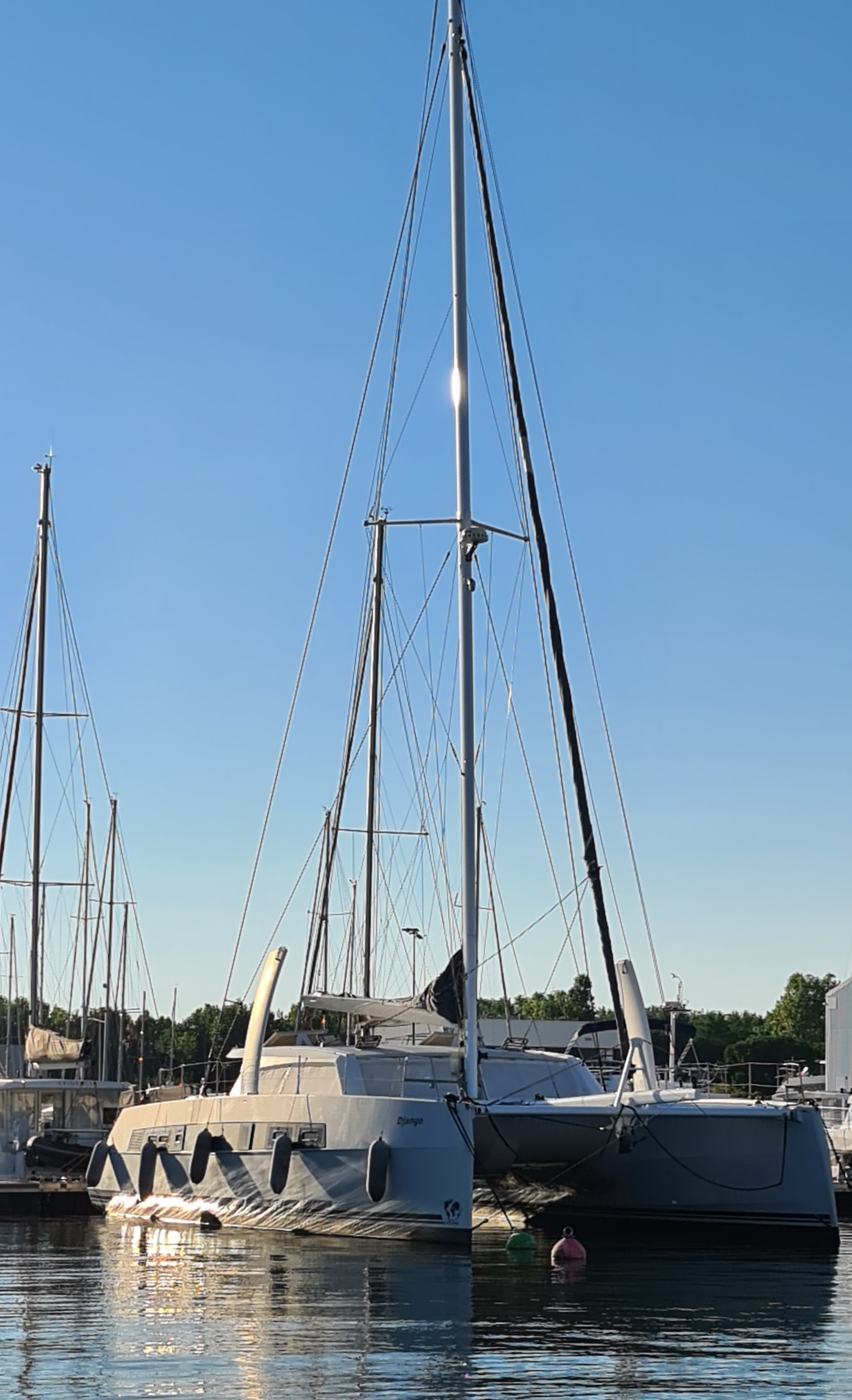 Catana 62