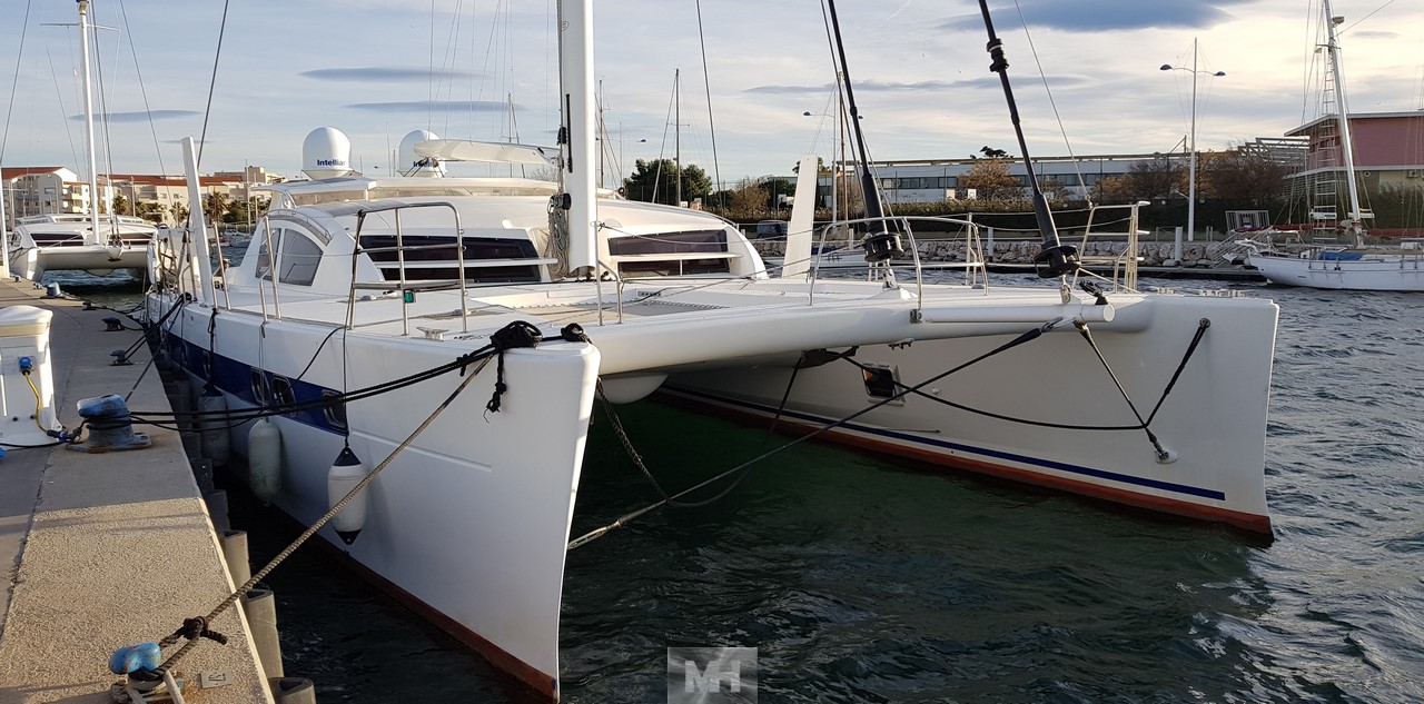 Catana 65