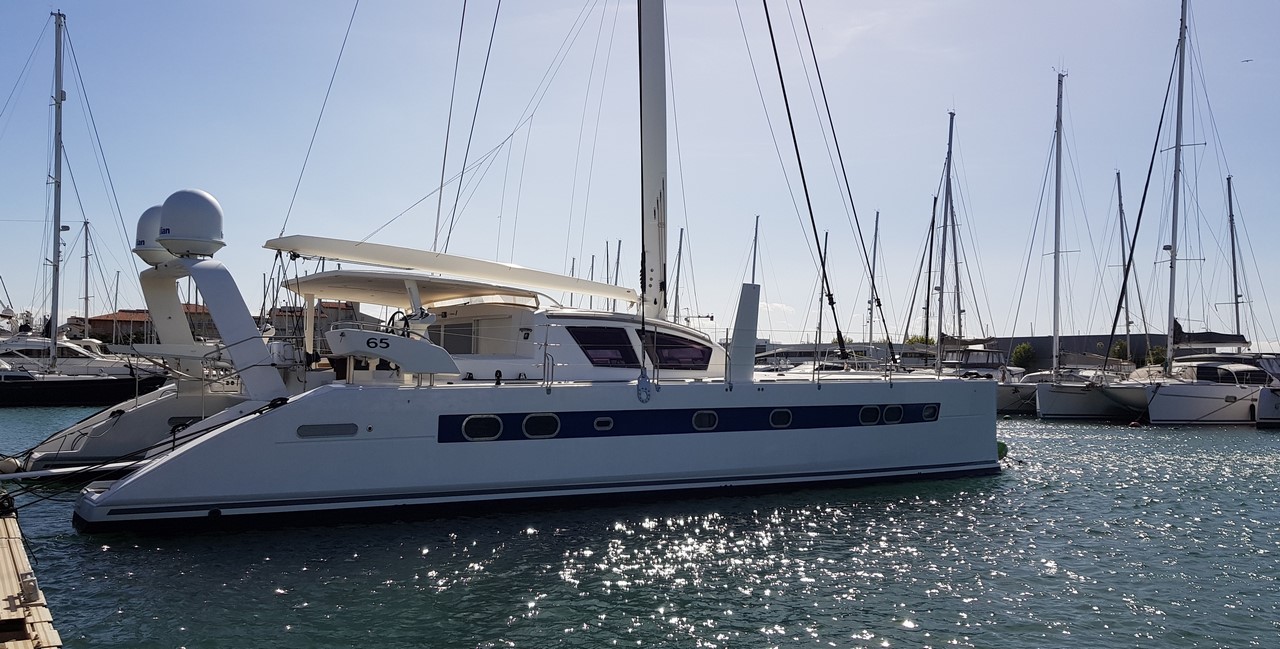 Catana 65