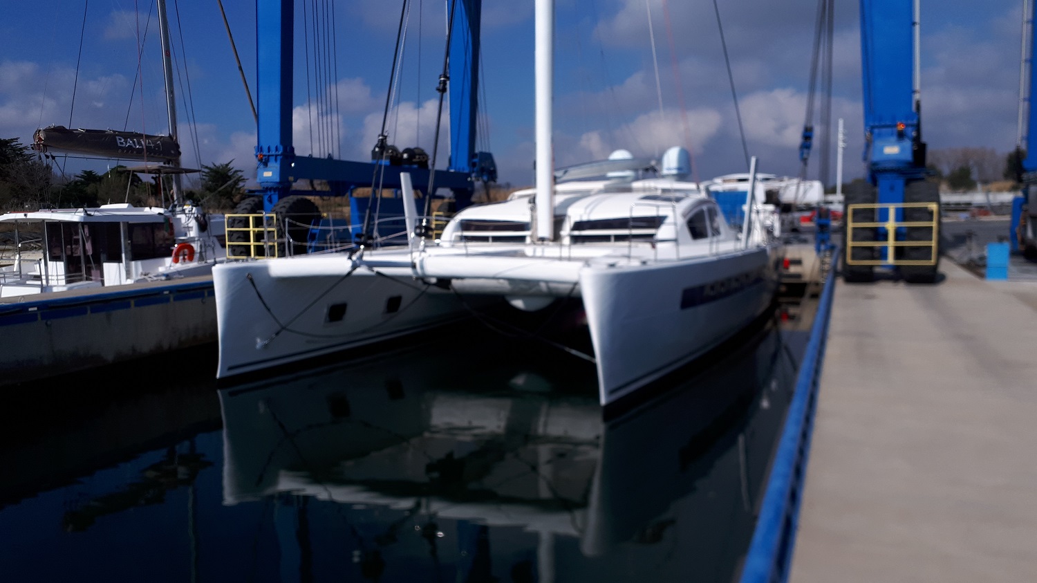 Catana 65