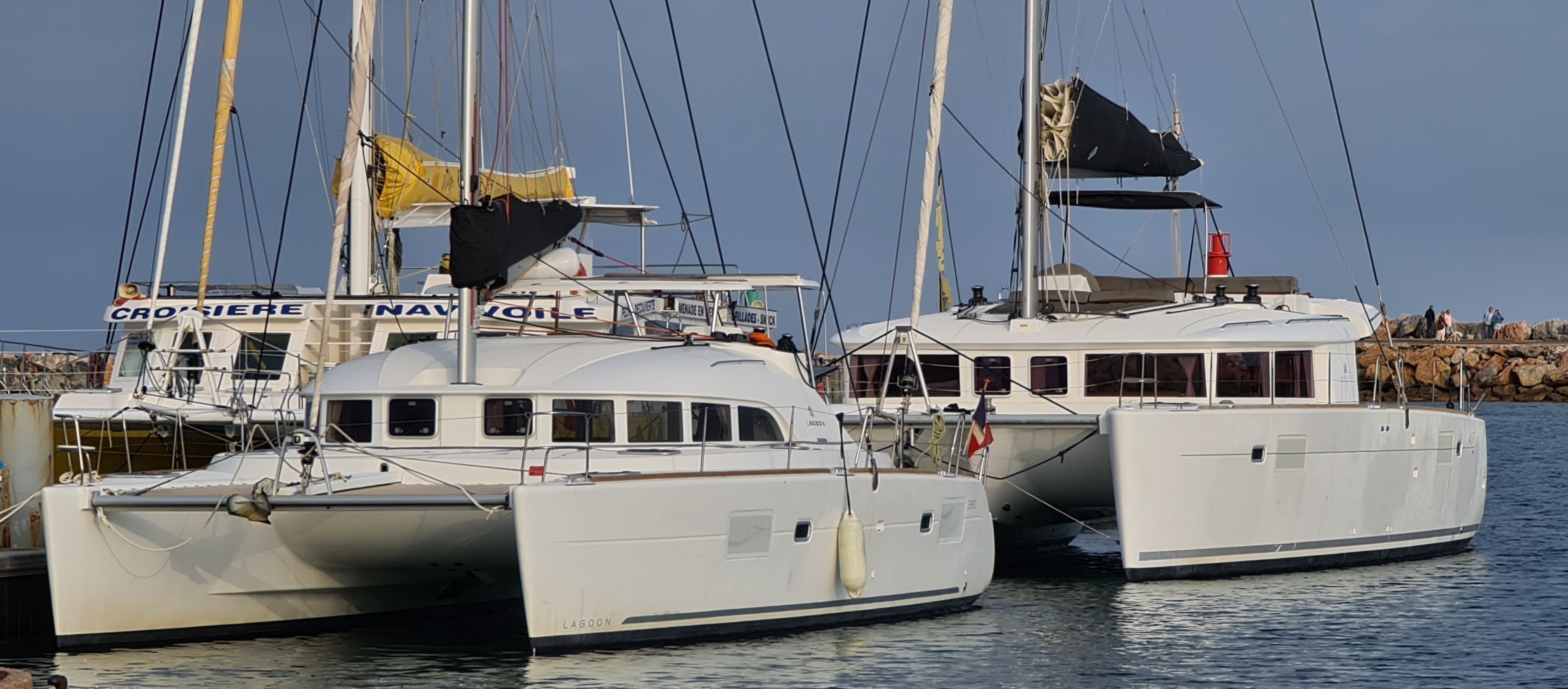 Lagoon 380 lagoon 450f