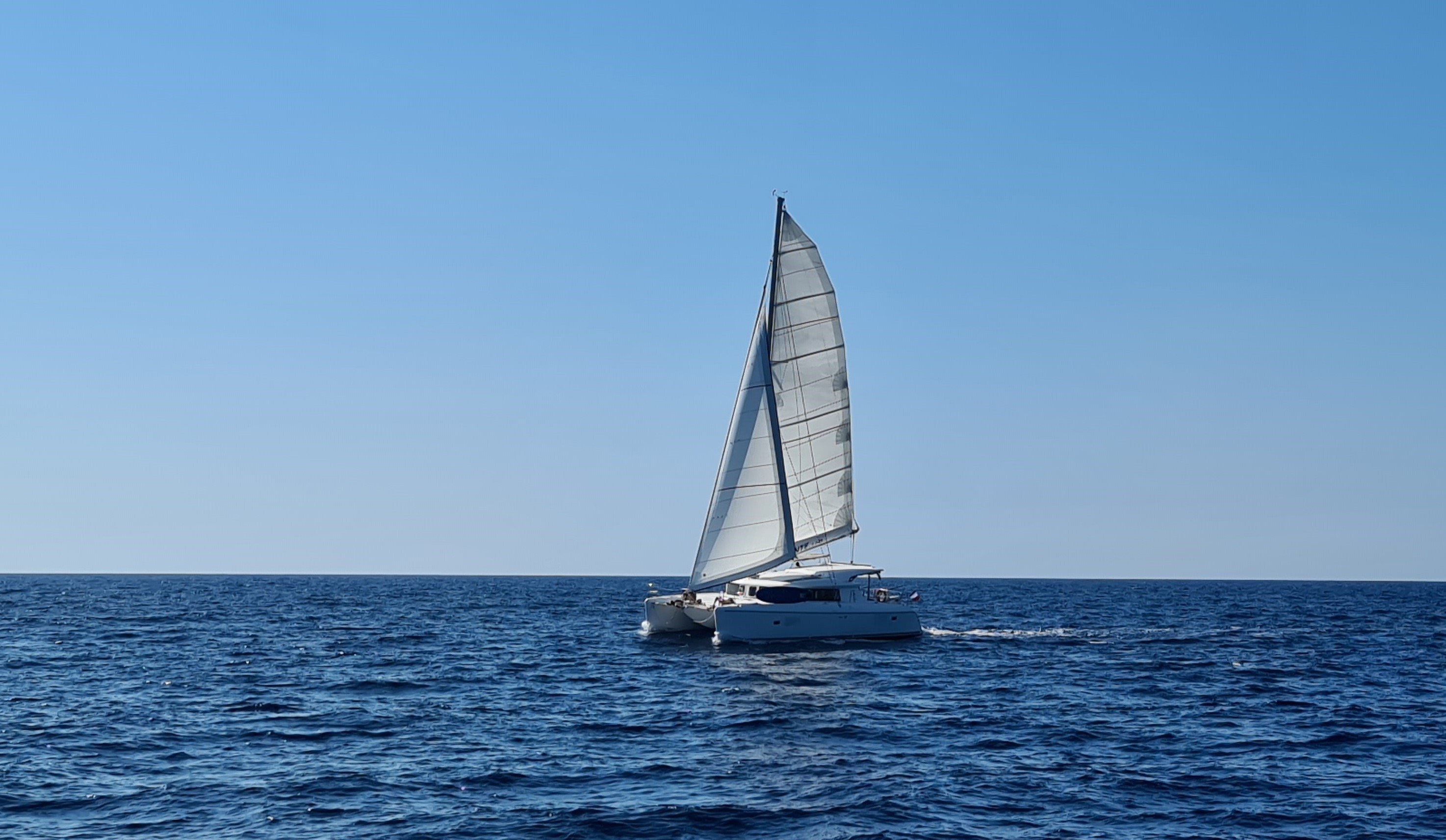 Lagoon 42 under sails