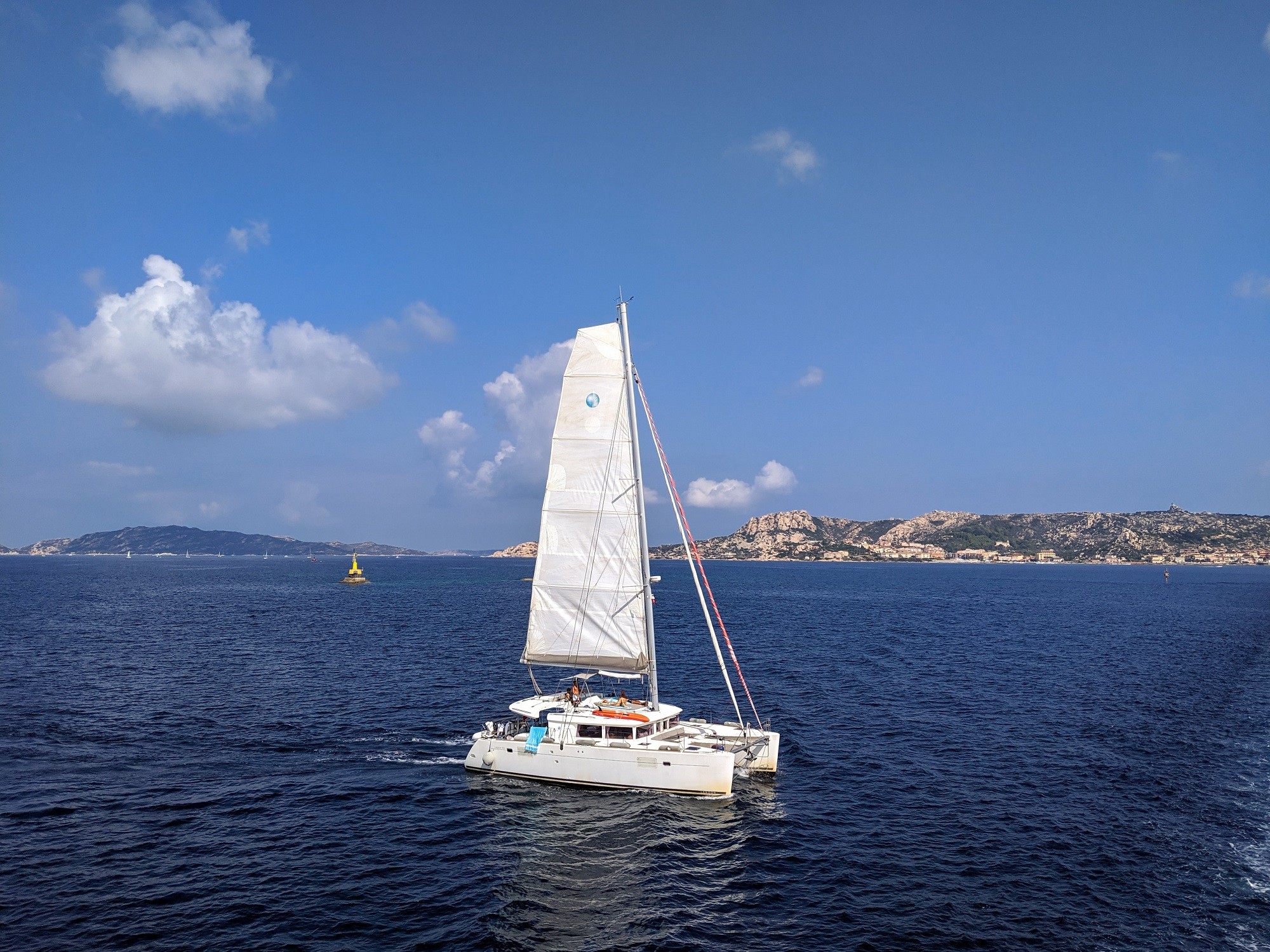 Lagoon 450 under sails
