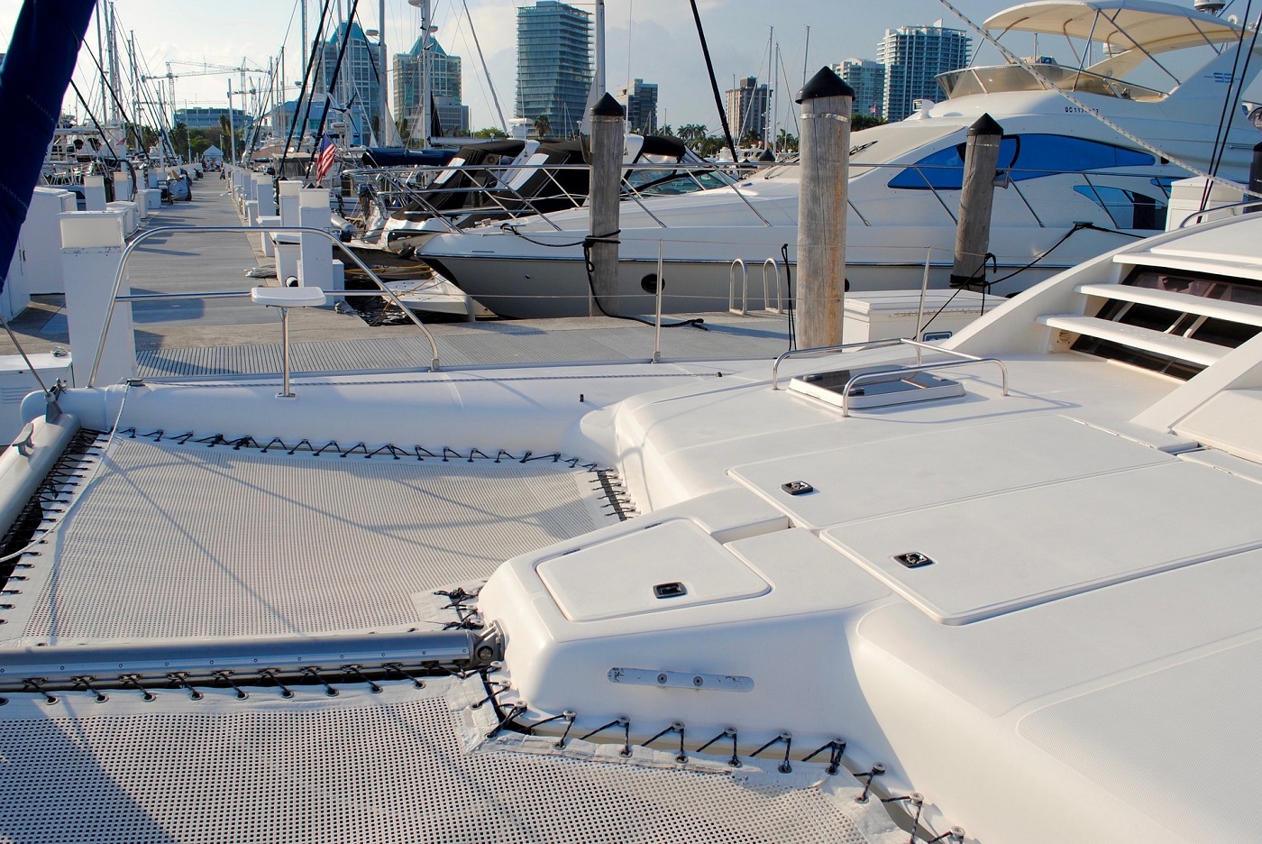 Leopard Catamarans - Dinner Key Marina