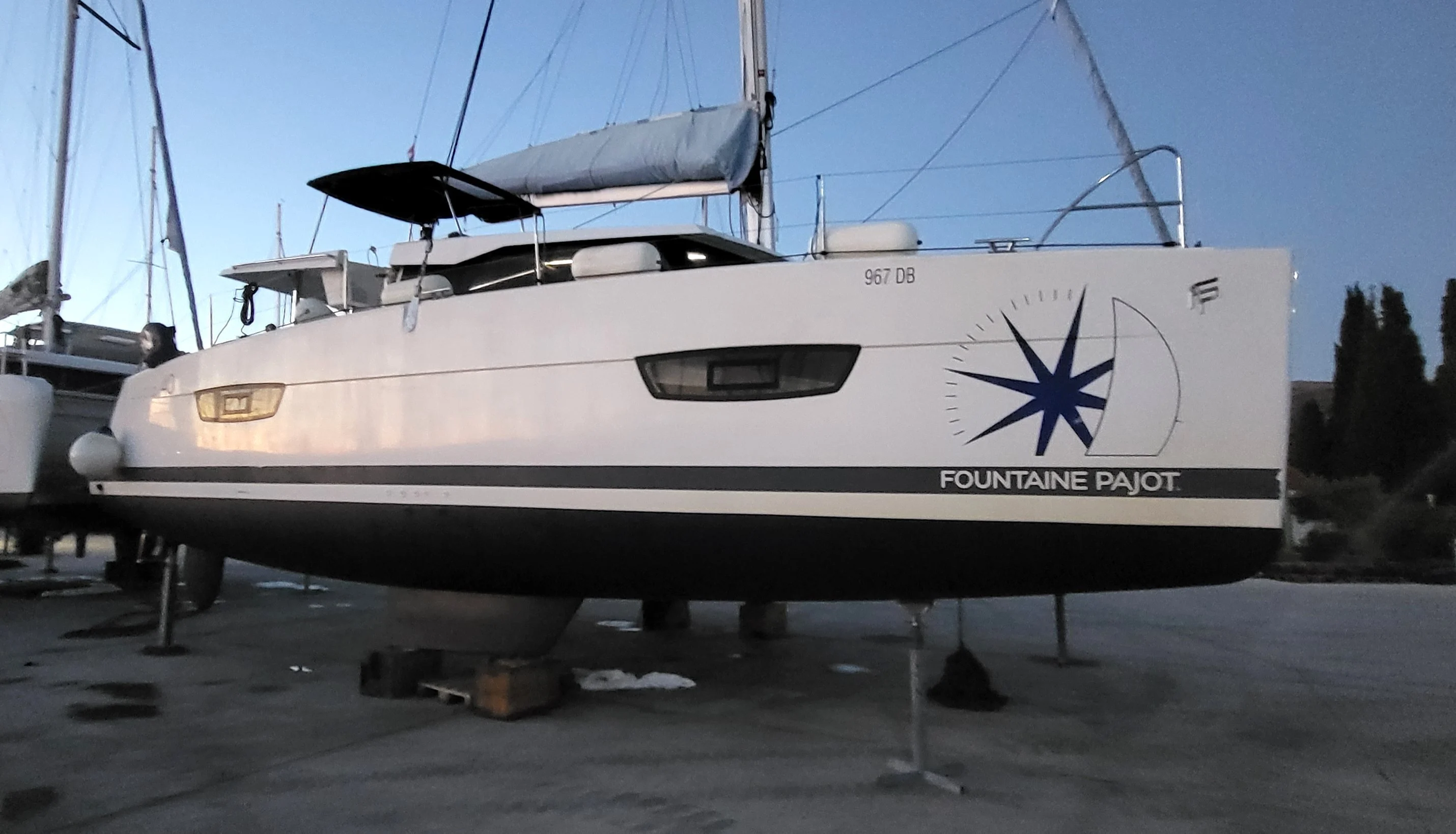 Lucia 40 out of water croatia