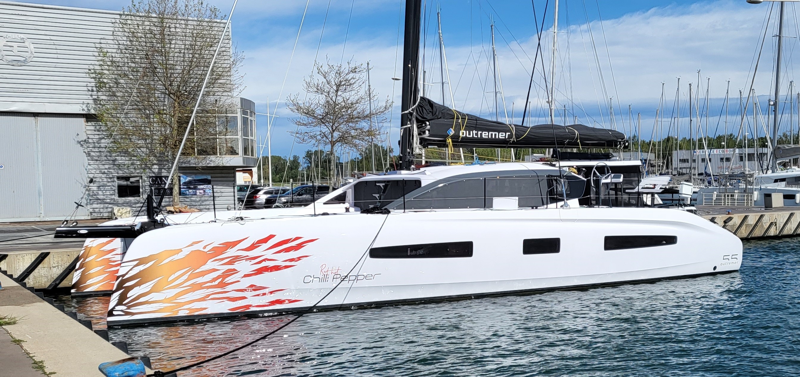 Outremer 55 chili pepper