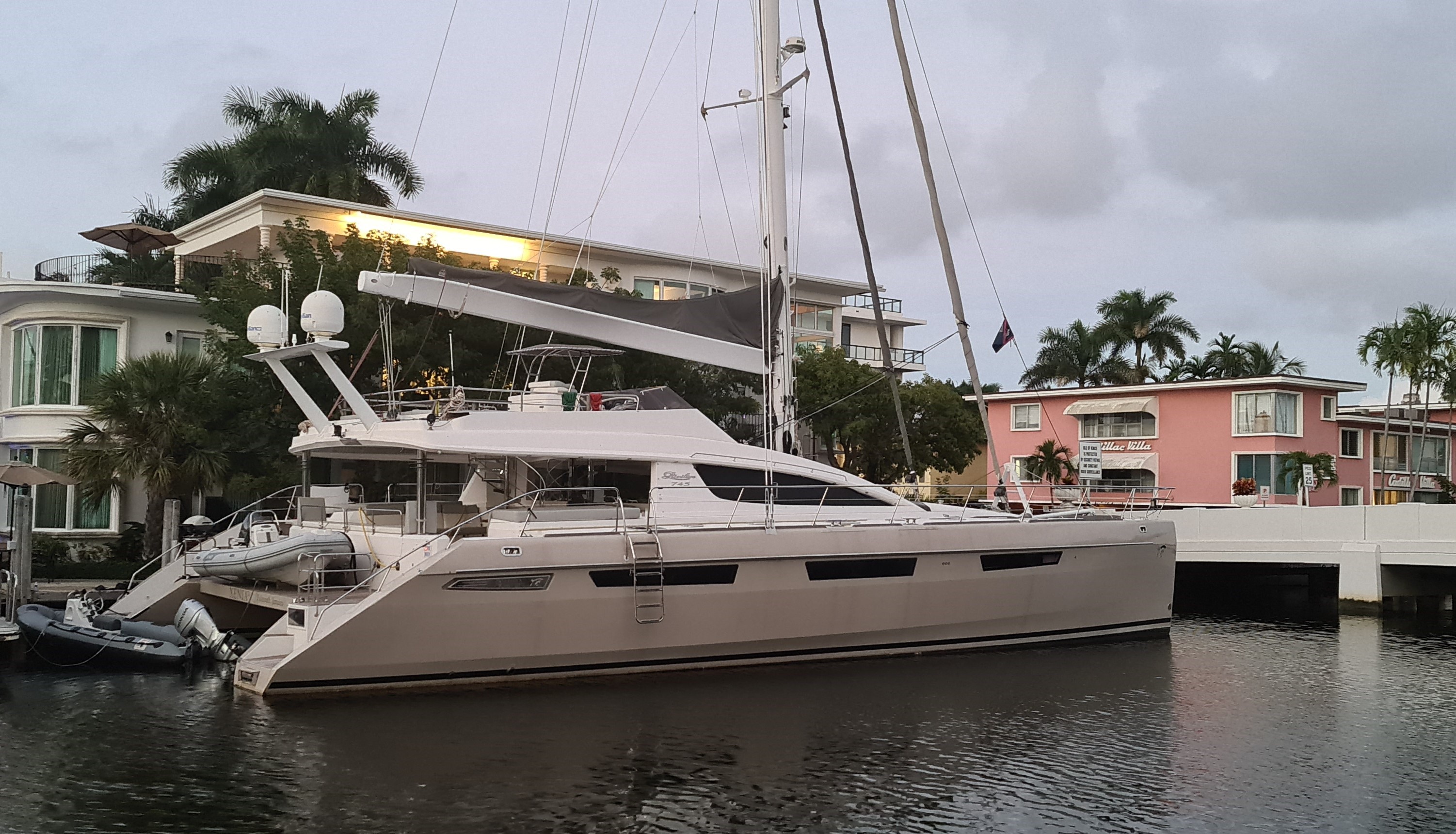 Privilege 745