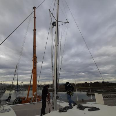 Unstepping mast Catana 471