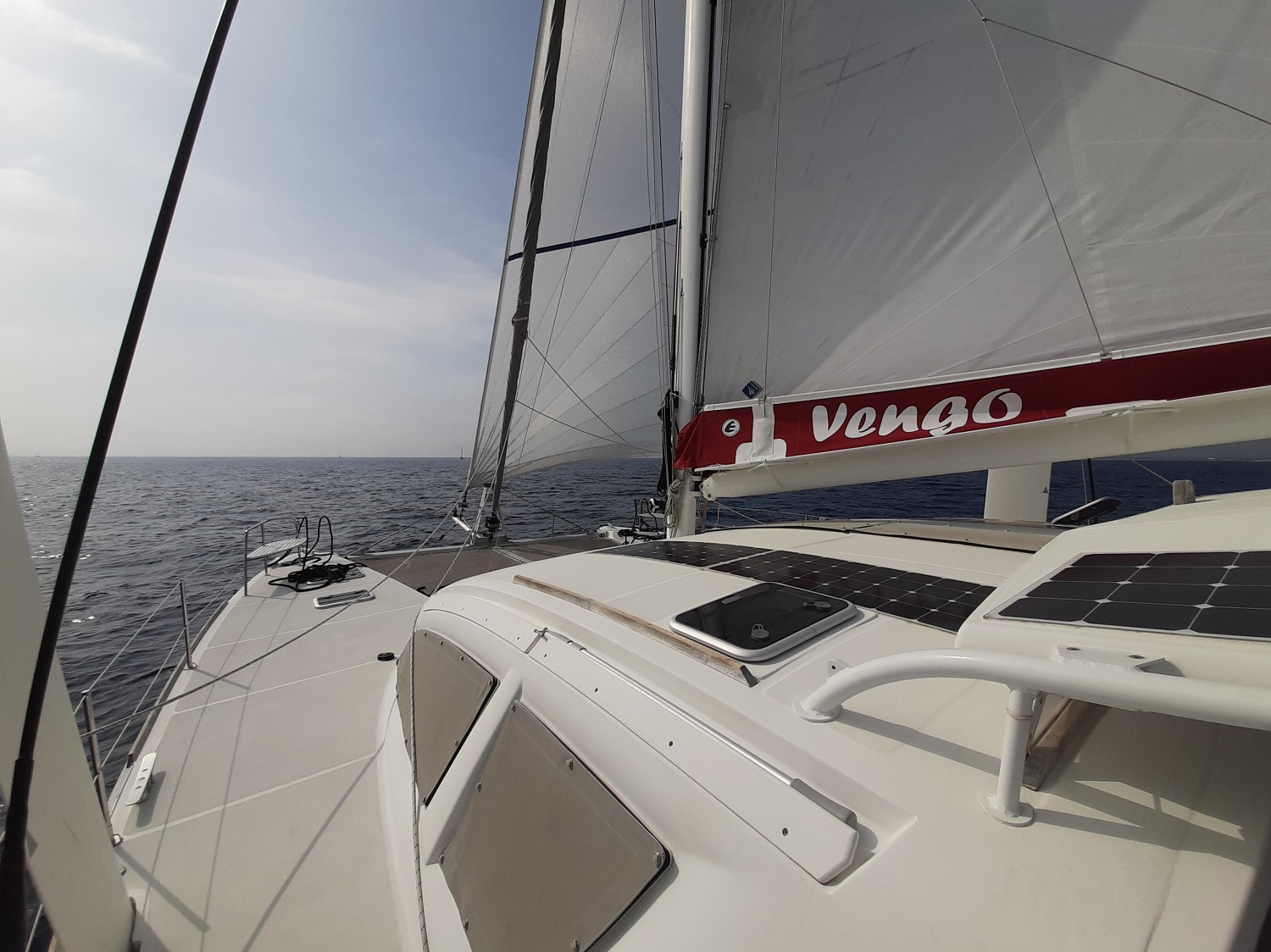 Catana 47 vengo under sails