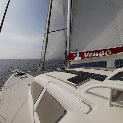 Catana 47 vengo under sails