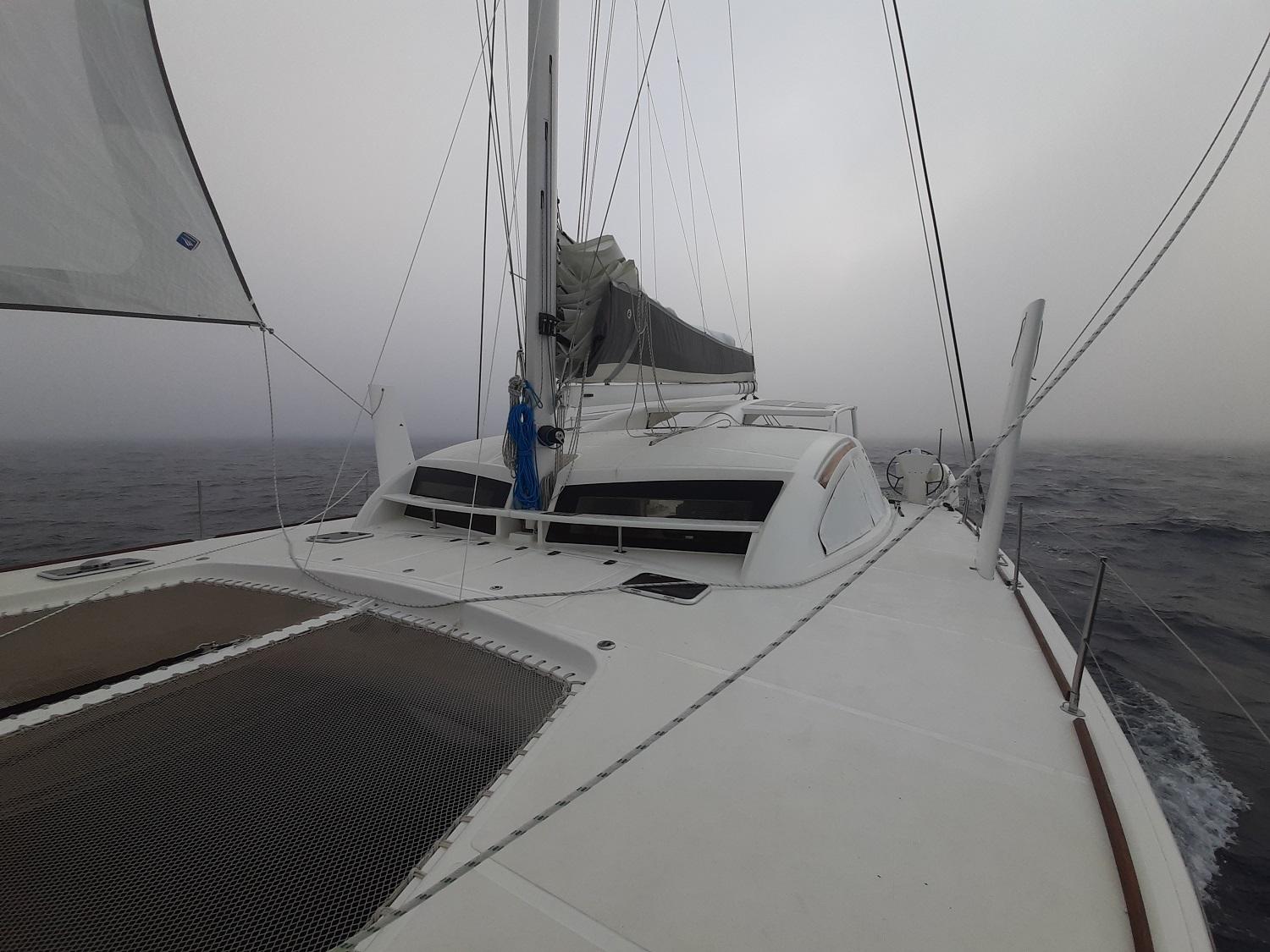 Catana 50 brouillard