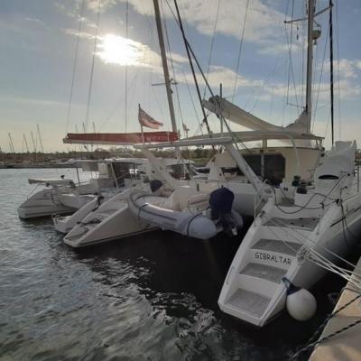 Catana 581