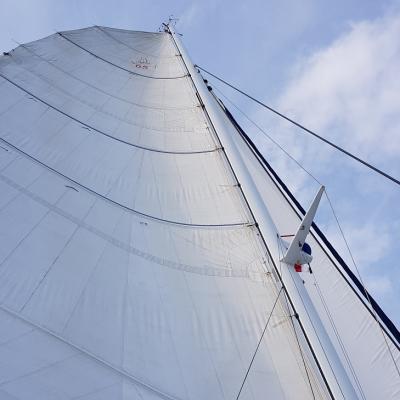 Catana 65 host the sails