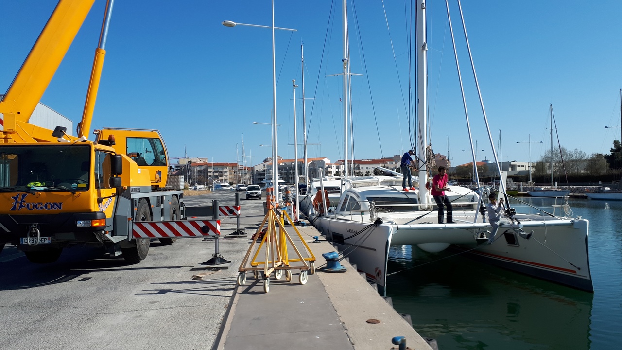 Unstepping mast Catana 50