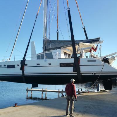 Haul out catana 50