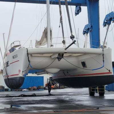 Haul out catana 50