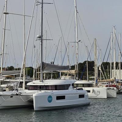 Lagoon 38