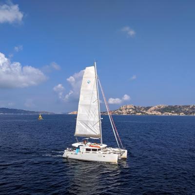 Lagoon 450 under sails