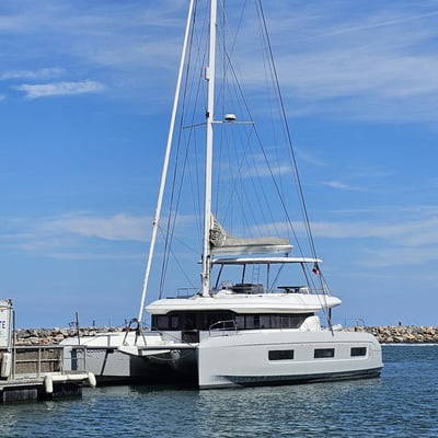 Lagoon 60