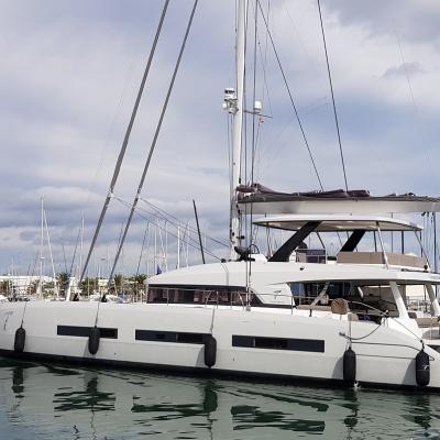 Lagoon seventy 7
