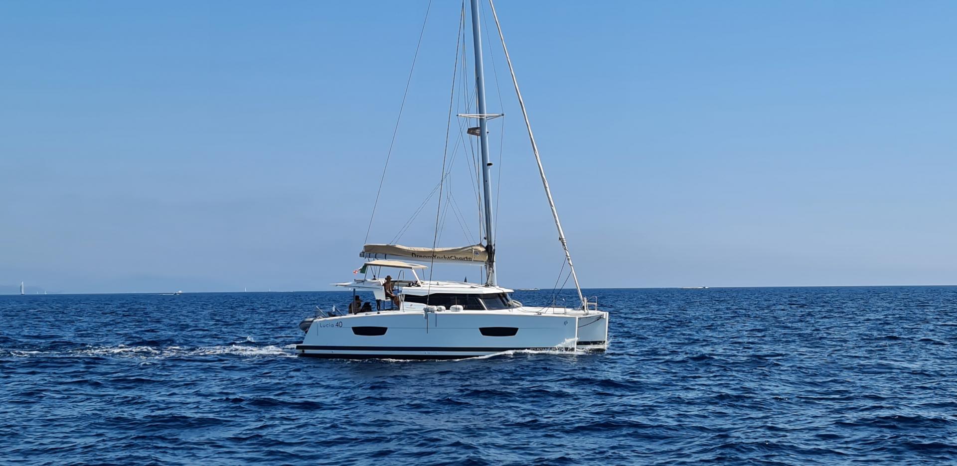 Lucia 40