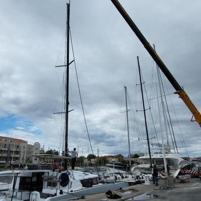 Neel 43 stepping mast 1