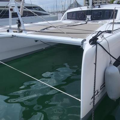 Outremer 45 vela luz