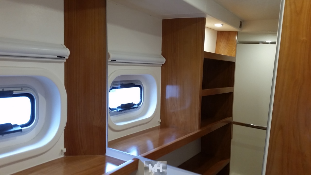 Owners hull catana 65 8 