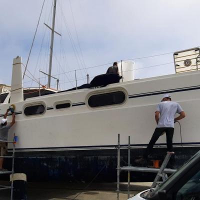 Polish hull catana 581 calico