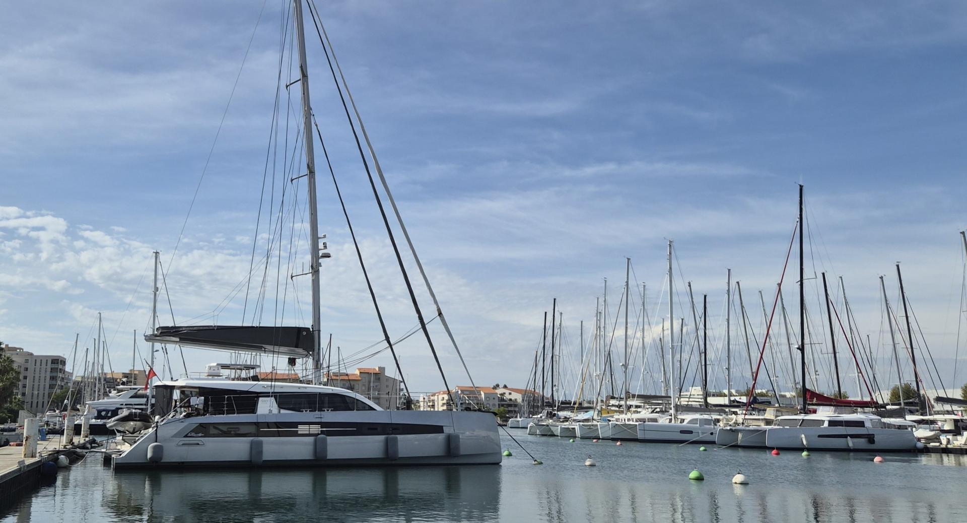 Privilege 580 signature 1 1