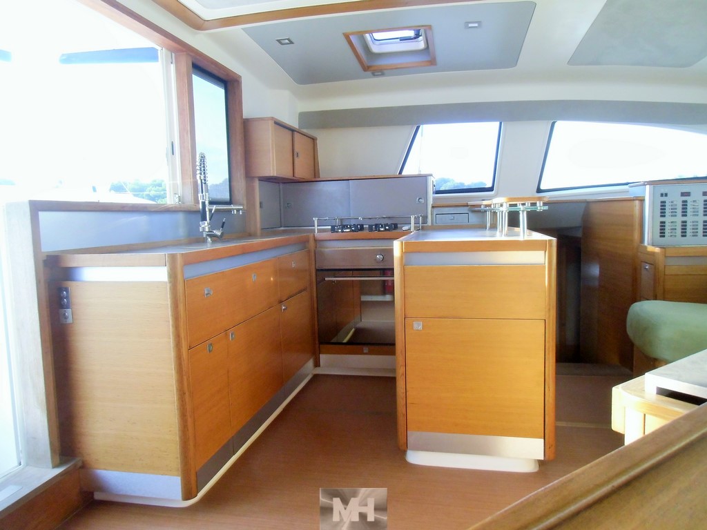 Refit catana 50 16 