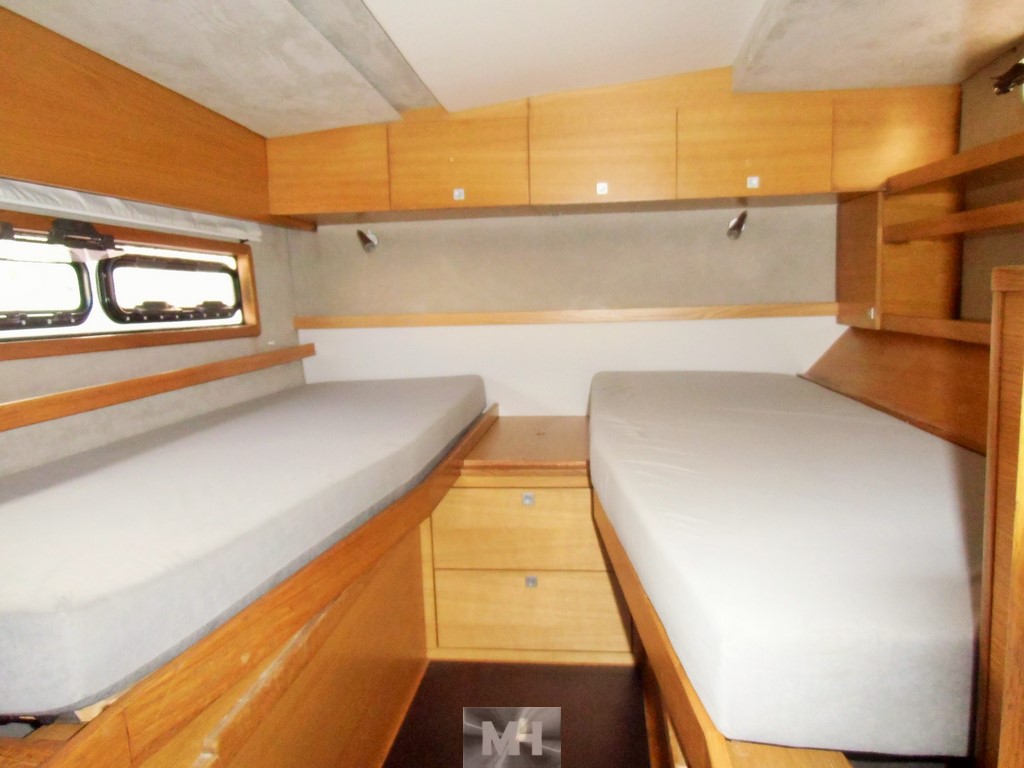 Refit catana 50 9 