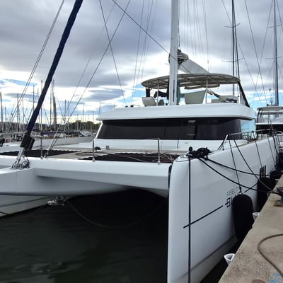 Sunreef 60 feel the blue 1 